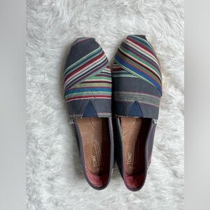 Toms Multicolor Fabric Flats – Women’s Size 12 (M)